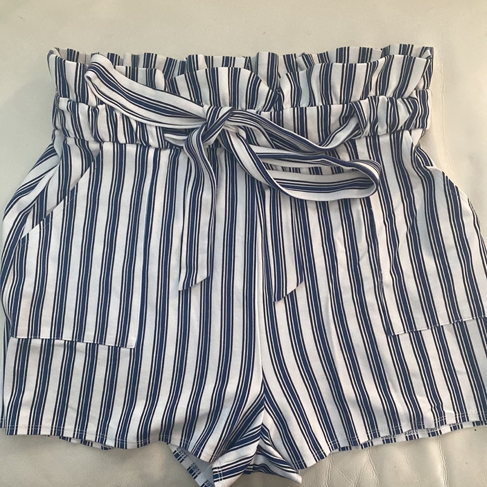 Women's Express Shorts Size Small